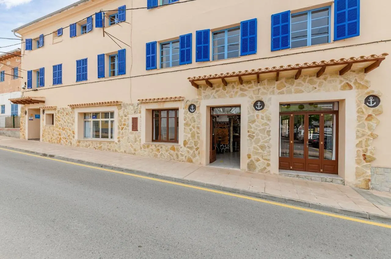 Hostal Marina 칼라 라트자다 게스트하우스